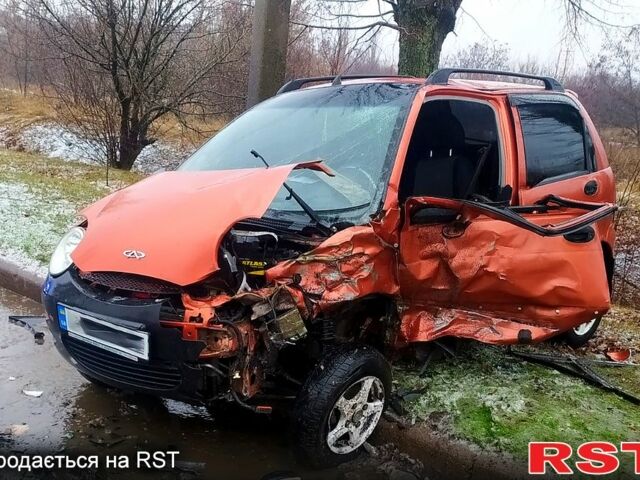 Помаранчевий Чері Кью Кью, об'ємом двигуна 11 л та пробігом 116 тис. км за 1000 $, фото 1 на Automoto.ua