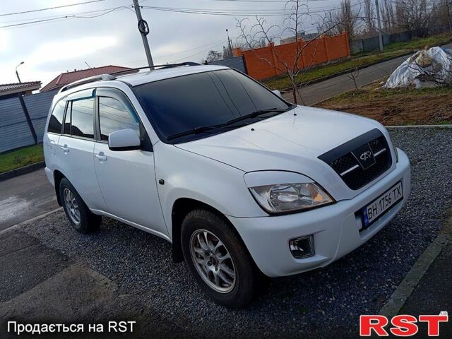 Белый Чери Тигго, объемом двигателя 2.4 л и пробегом 157 тыс. км за 4500 $, фото 1 на Automoto.ua