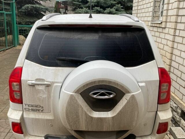 Белый Чери Тигго, объемом двигателя 1.6 л и пробегом 90 тыс. км за 4700 $, фото 1 на Automoto.ua