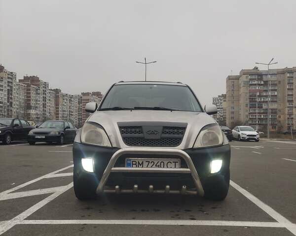 Бежевый Чери Тигго, объемом двигателя 2 л и пробегом 250 тыс. км за 2300 $, фото 1 на Automoto.ua