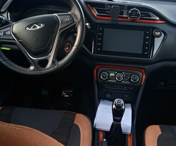 Красный Чери Тигго, объемом двигателя 2 л и пробегом 150 тыс. км за 3000 $, фото 1 на Automoto.ua