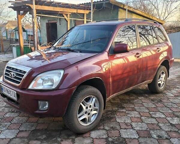 Красный Чери Тигго, объемом двигателя 2 л и пробегом 192 тыс. км за 4200 $, фото 1 на Automoto.ua