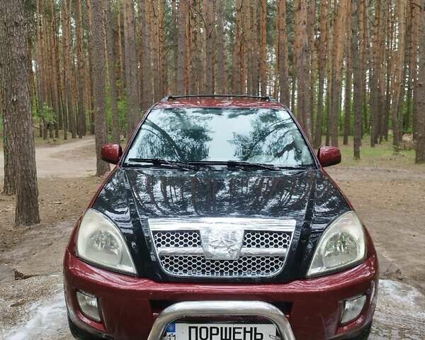Красный Чери Тигго, объемом двигателя 2 л и пробегом 230 тыс. км за 4250 $, фото 1 на Automoto.ua