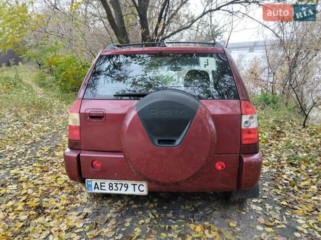 Чері Тігго 2007 у Дніпро (Дніпропетровську) на Automoto.ua Червоний Чері Тігго, об'ємом двигуна 2 л та пробігом 244 тис. км за 3700 $, фото 1 на Automoto.ua