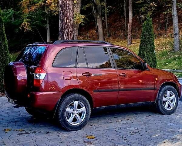 Червоний Чері Тігго, об'ємом двигуна 2 л та пробігом 210 тис. км за 4300 $, фото 1 на Automoto.ua