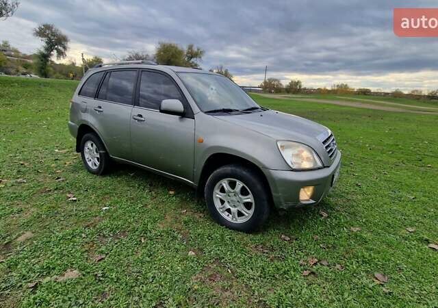 Чері Тігго 2011 у Вознесенске на Automoto.ua Сірий Чері Тігго, об'ємом двигуна 1.85 л та пробігом 144 тис. км за 4500 $, фото 1 на Automoto.ua