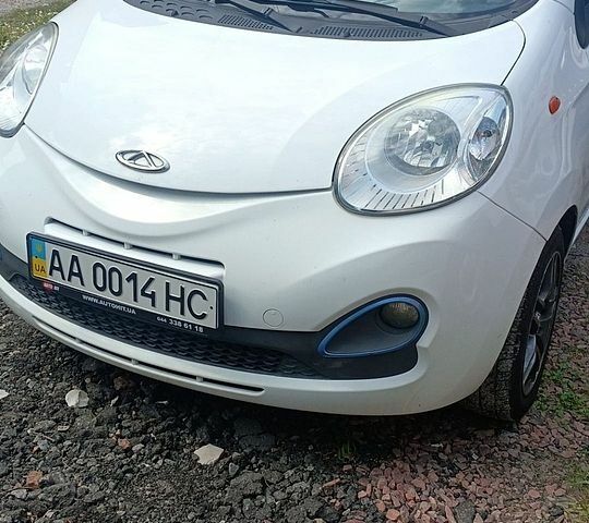 Білий Чері eQ, об'ємом двигуна 0 л та пробігом 45 тис. км за 3000 $, фото 1 на Automoto.ua