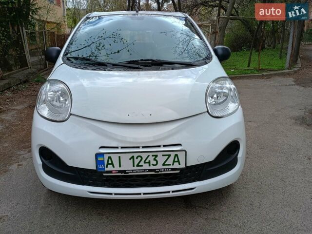 Белый Чери eQ, объемом двигателя 0 л и пробегом 40 тыс. км за 5800 $, фото 1 на Automoto.ua