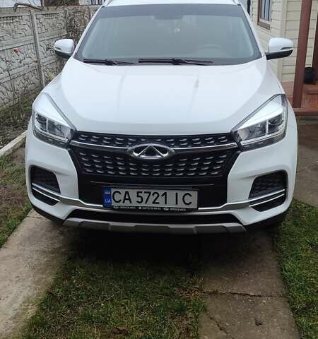 Белый Чери Tiggo 4, объемом двигателя 1.5 л и пробегом 28 тыс. км за 12000 $, фото 1 на Automoto.ua