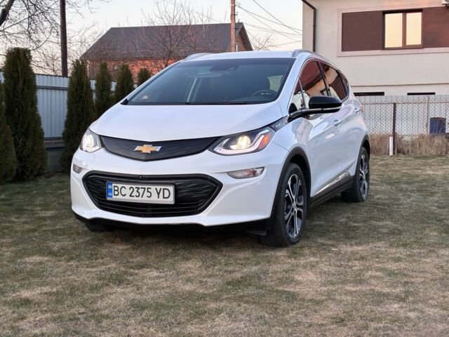 Белый Шевроле Алеро, объемом двигателя 0 л и пробегом 37 тыс. км за 15300 $, фото 1 на Automoto.ua