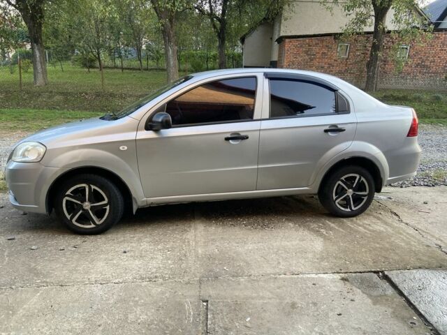 Серый Шевроле Алеро, объемом двигателя 1.5 л и пробегом 128 тыс. км за 3200 $, фото 1 на Automoto.ua