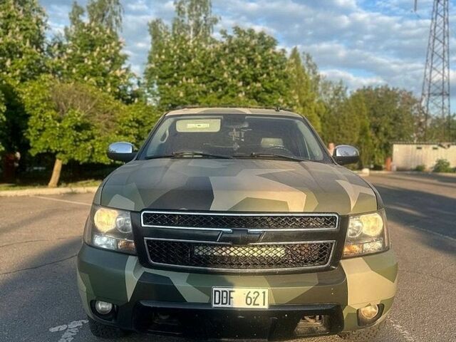Шевроле Аваланч, объемом двигателя 5.3 л и пробегом 200 тыс. км за 7800 $, фото 1 на Automoto.ua