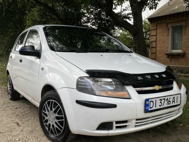 Белый Шевроле Авео, объемом двигателя 0 л и пробегом 180 тыс. км за 2745 $, фото 1 на Automoto.ua