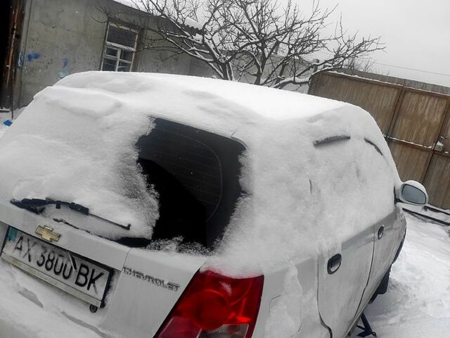 Белый Шевроле Авео, объемом двигателя 1.5 л и пробегом 26000 тыс. км за 999 $, фото 1 на Automoto.ua