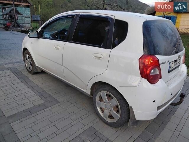 Білий Шевроле Авео, об'ємом двигуна 1.2 л та пробігом 160 тис. км за 2795 $, фото 1 на Automoto.ua