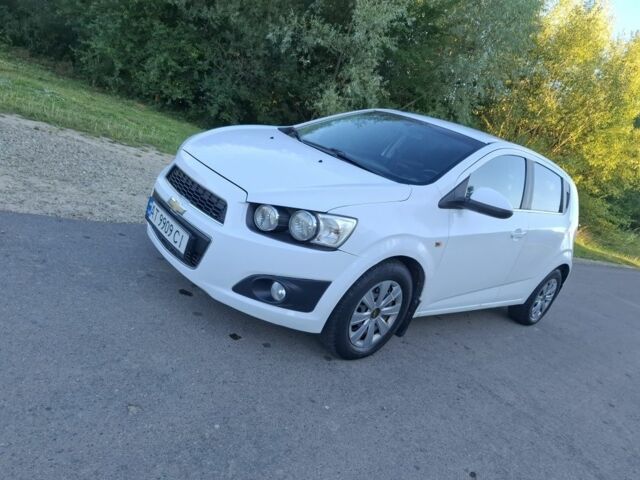 Белый Шевроле Авео, объемом двигателя 1.2 л и пробегом 249 тыс. км за 4996 $, фото 1 на Automoto.ua