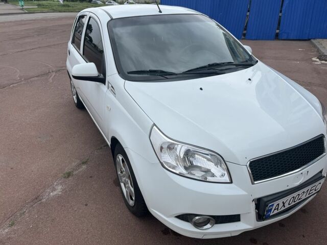 Белый Шевроле Авео, объемом двигателя 0 л и пробегом 74 тыс. км за 2900 $, фото 1 на Automoto.ua