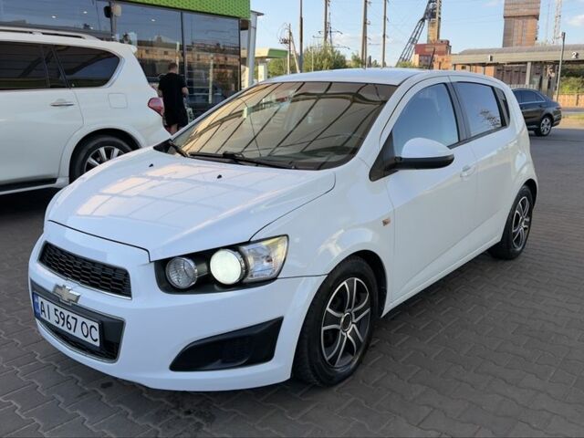 Білий Шевроле Авео, об'ємом двигуна 1.2 л та пробігом 170 тис. км за 4901 $, фото 1 на Automoto.ua