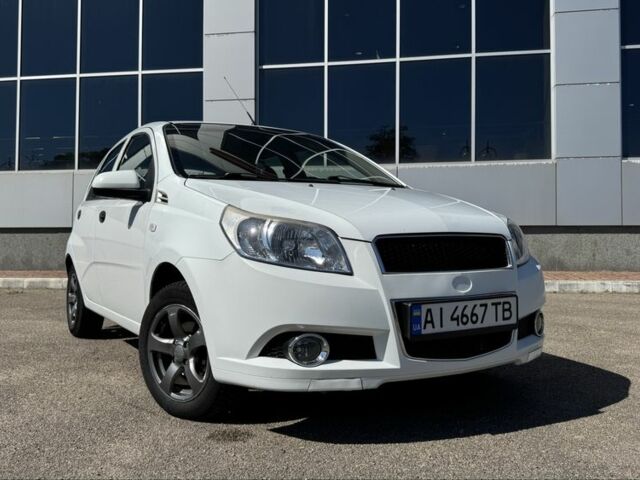 Белый Шевроле Авео, объемом двигателя 1.5 л и пробегом 139 тыс. км за 5500 $, фото 1 на Automoto.ua