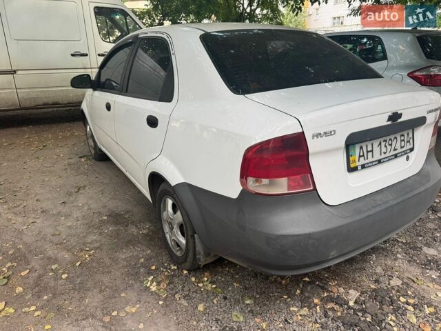 Білий Шевроле Авео, об'ємом двигуна 1.5 л та пробігом 190 тис. км за 2000 $, фото 1 на Automoto.ua