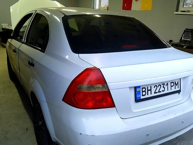 Білий Шевроле Авео, об'ємом двигуна 1.5 л та пробігом 0 тис. км за 3800 $, фото 1 на Automoto.ua