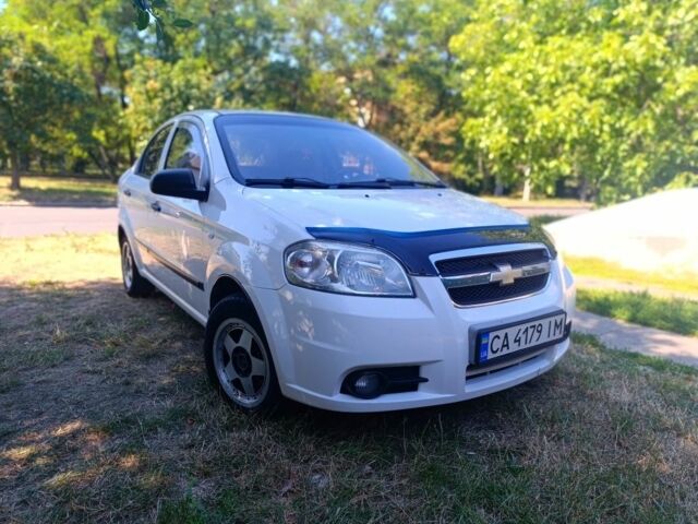 Білий Шевроле Авео, об'ємом двигуна 1.5 л та пробігом 299 тис. км за 3288 $, фото 1 на Automoto.ua