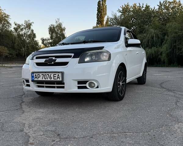 Білий Шевроле Авео, об'ємом двигуна 1.6 л та пробігом 227 тис. км за 4250 $, фото 1 на Automoto.ua