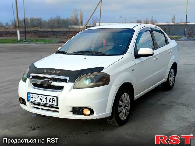 Білий Шевроле Авео, об'ємом двигуна 1.6 л та пробігом 190 тис. км за 3500 $, фото 1 на Automoto.ua