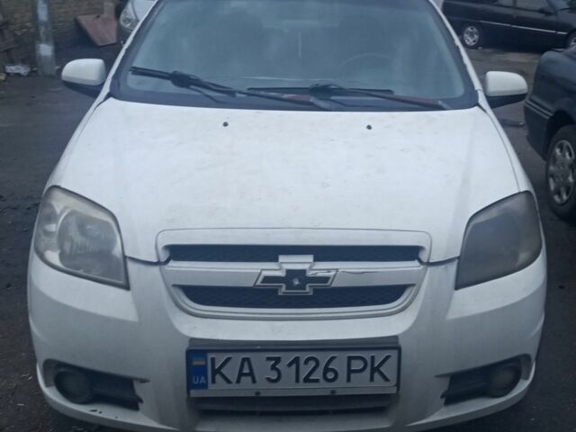 Белый Шевроле Авео, объемом двигателя 1.5 л и пробегом 200 тыс. км за 2850 $, фото 1 на Automoto.ua