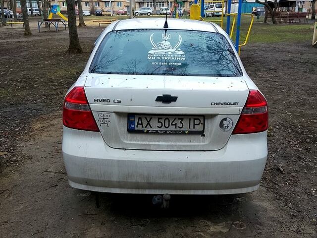 Белый Шевроле Авео, объемом двигателя 1.5 л и пробегом 0 тыс. км за 3000 $, фото 1 на Automoto.ua