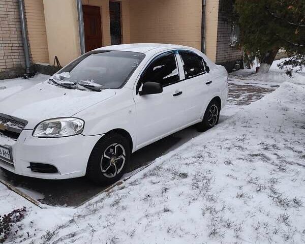 Белый Шевроле Авео, объемом двигателя 0 л и пробегом 270 тыс. км за 3000 $, фото 1 на Automoto.ua