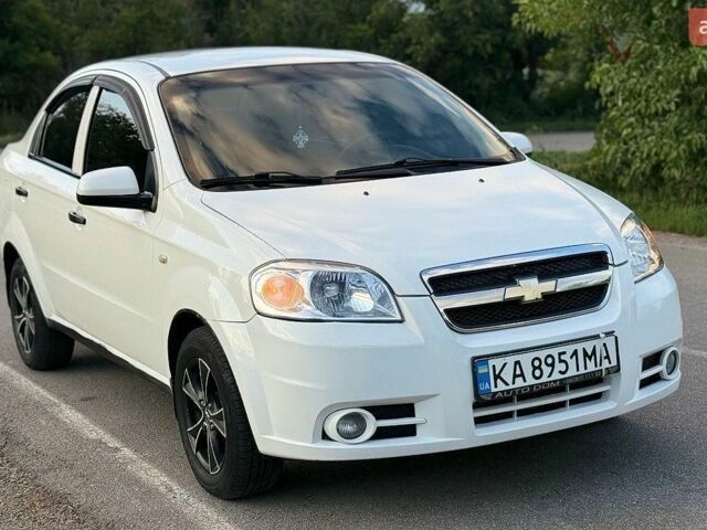 Білий Шевроле Авео, об'ємом двигуна 1.5 л та пробігом 170 тис. км за 4250 $, фото 1 на Automoto.ua