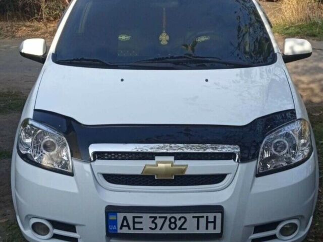 Белый Шевроле Авео, объемом двигателя 1.5 л и пробегом 145 тыс. км за 5600 $, фото 1 на Automoto.ua