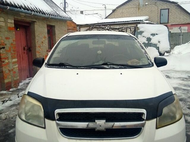 Белый Шевроле Авео, объемом двигателя 1.5 л и пробегом 0 тыс. км за 3000 $, фото 1 на Automoto.ua