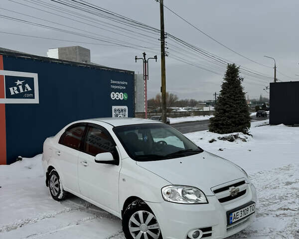 Белый Шевроле Авео, объемом двигателя 1.6 л и пробегом 89 тыс. км за 4650 $, фото 1 на Automoto.ua