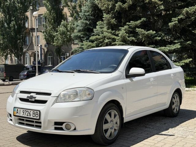 Белый Шевроле Авео, объемом двигателя 0 л и пробегом 230 тыс. км за 3450 $, фото 1 на Automoto.ua
