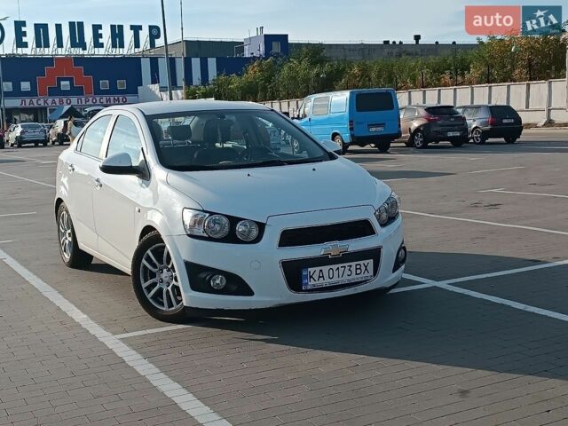 Білий Шевроле Авео, об'ємом двигуна 1.6 л та пробігом 111 тис. км за 6300 $, фото 1 на Automoto.ua