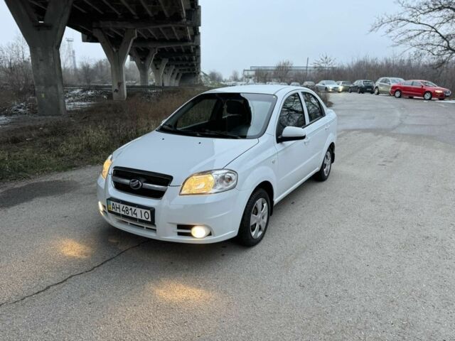 Білий Шевроле Авео, об'ємом двигуна 1.5 л та пробігом 58 тис. км за 4300 $, фото 1 на Automoto.ua