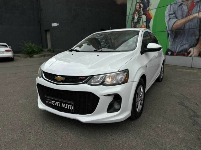 Білий Шевроле Авео, об'ємом двигуна 1.8 л та пробігом 200 тис. км за 6507 $, фото 1 на Automoto.ua