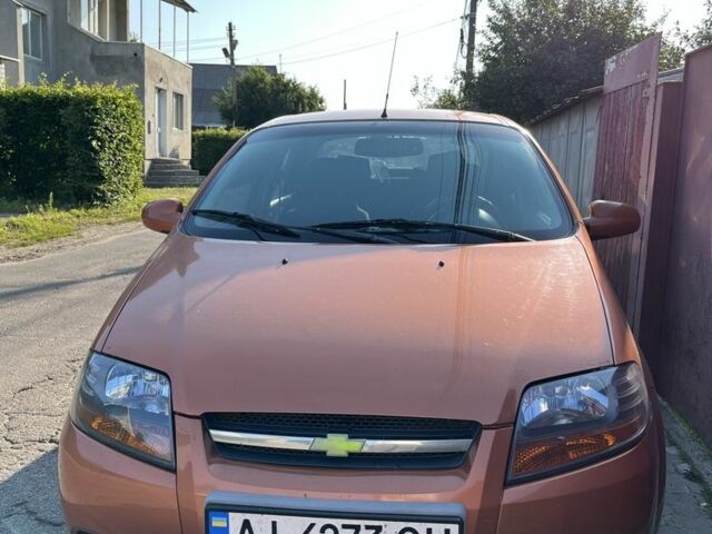 Бежевый Шевроле Авео, объемом двигателя 1.5 л и пробегом 500 тыс. км за 2000 $, фото 1 на Automoto.ua