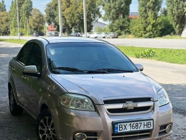 Бежевый Шевроле Авео, объемом двигателя 1.6 л и пробегом 215 тыс. км за 3600 $, фото 1 на Automoto.ua