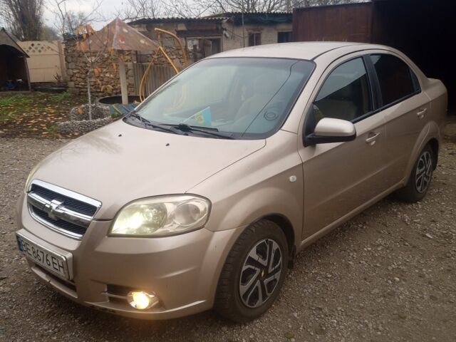 Бежевый Шевроле Авео, объемом двигателя 1.6 л и пробегом 158 тыс. км за 3500 $, фото 1 на Automoto.ua