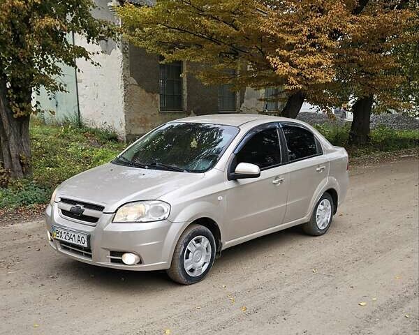 Бежевий Шевроле Авео, об'ємом двигуна 1.6 л та пробігом 200 тис. км за 2850 $, фото 1 на Automoto.ua