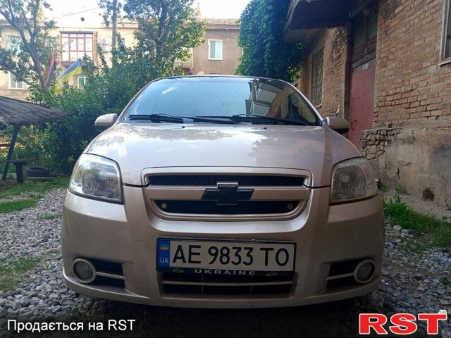 Бежевый Шевроле Авео, объемом двигателя 1.6 л и пробегом 123 тыс. км за 3300 $, фото 1 на Automoto.ua