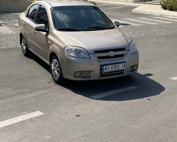 Бежевий Шевроле Авео, об'ємом двигуна 1.6 л та пробігом 470 тис. км за 3500 $, фото 1 на Automoto.ua