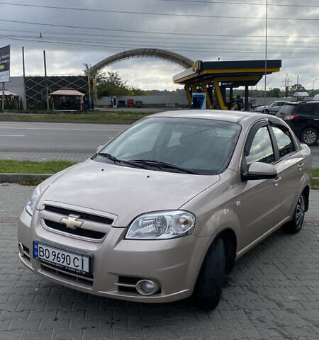 Бежевий Шевроле Авео, об'ємом двигуна 1.6 л та пробігом 140 тис. км за 4000 $, фото 1 на Automoto.ua