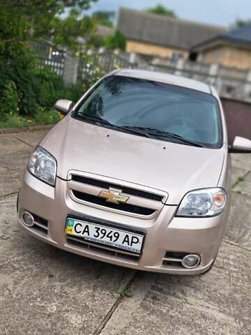 Бежевий Шевроле Авео, об'ємом двигуна 1.6 л та пробігом 115 тис. км за 4150 $, фото 1 на Automoto.ua