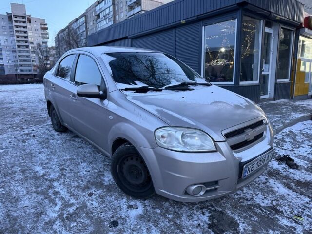 Бежевый Шевроле Авео, объемом двигателя 1.6 л и пробегом 230 тыс. км за 3500 $, фото 1 на Automoto.ua