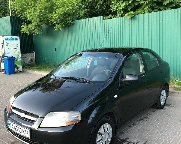 Черный Шевроле Авео, объемом двигателя 0 л и пробегом 320 тыс. км за 3200 $, фото 1 на Automoto.ua