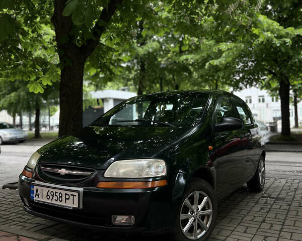 Черный Шевроле Авео, объемом двигателя 1.4 л и пробегом 202 тыс. км за 3600 $, фото 1 на Automoto.ua